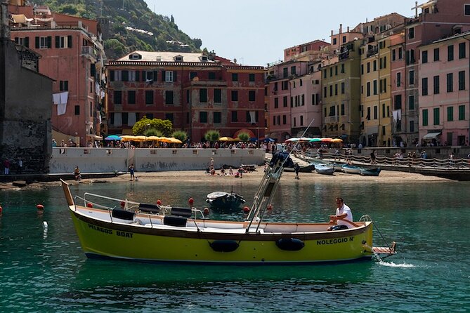 Relaxing Boat Tour With Aperitif in Cinque Terre - Cinque Terre Region