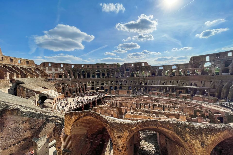 Rome: Colosseum, Palatine Hill and Roman Forum Guided Tour - Discovering the Roman Forum