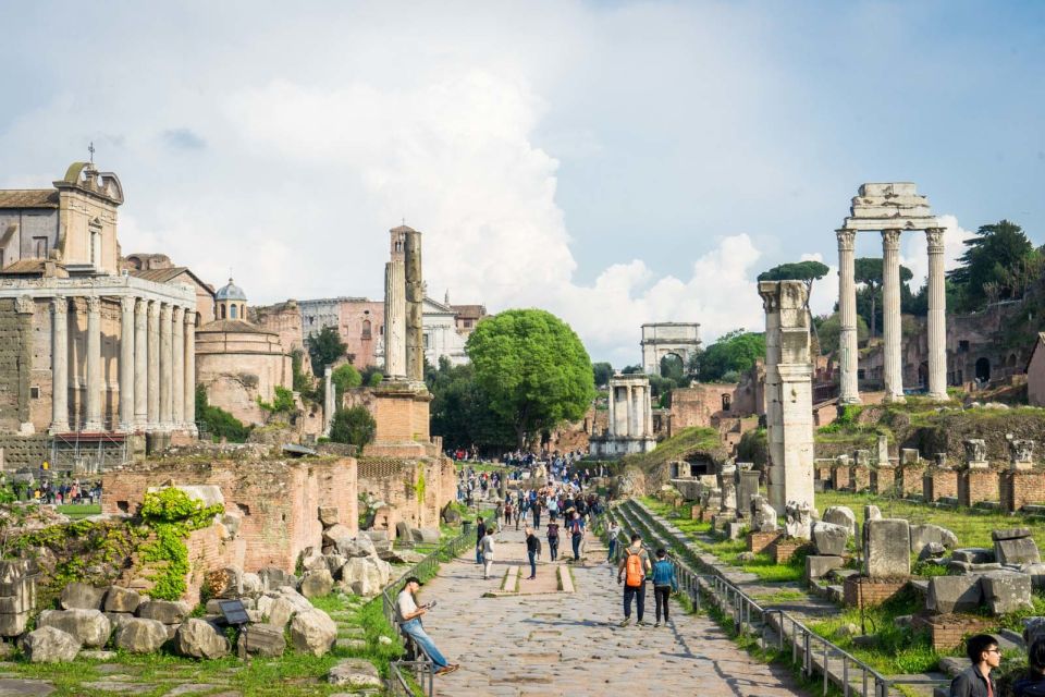 Rome: Colosseum, Roman Forum and Palatine Hill Group Tour - What to Bring