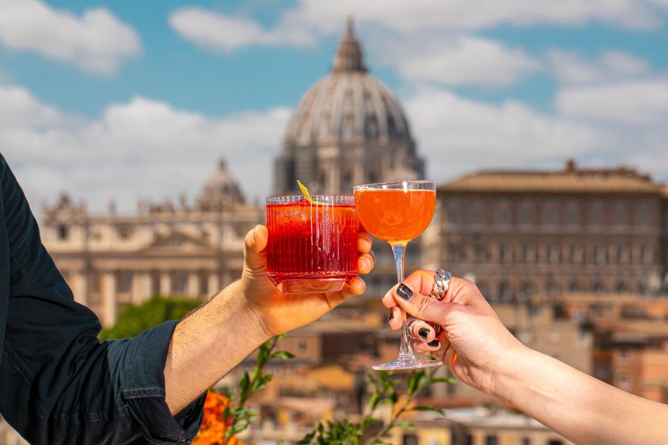 Rome: Piazzas and Fountains Sunset Tour With Aperitivo - What to Expect