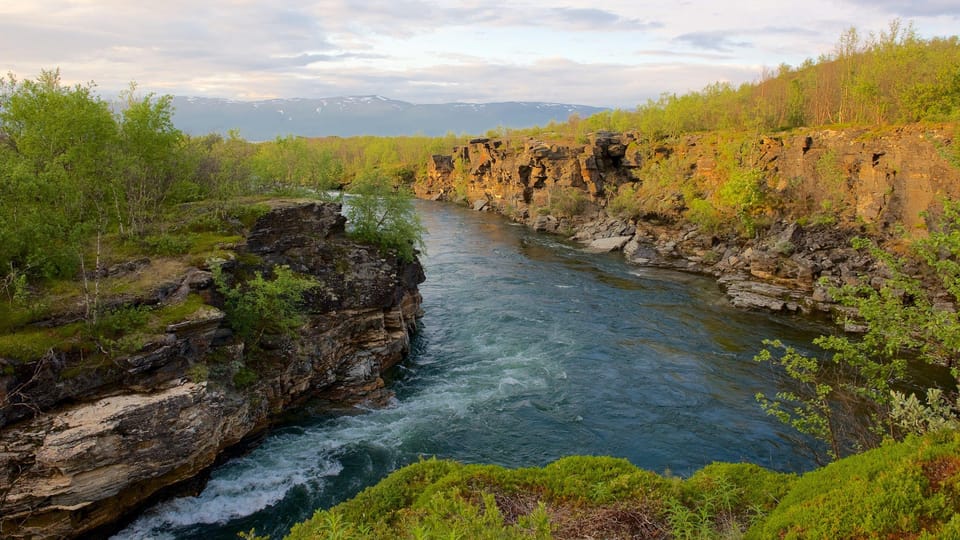Rovaniemi: 2 Days Tour to Abisko, Sweden - Booking and Cancellation Policy