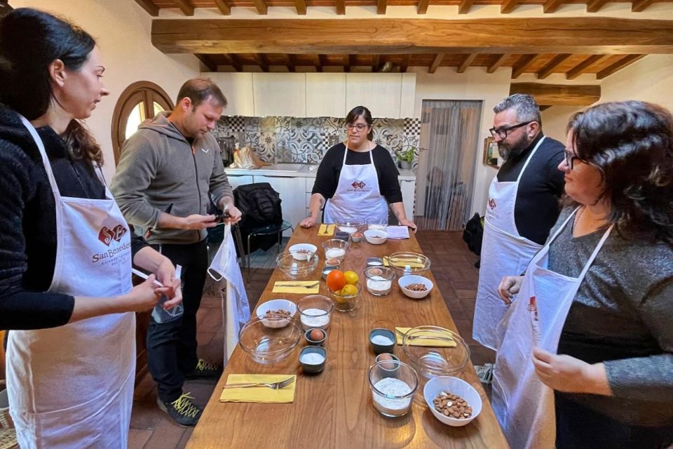 San Gimignano: Hands in Dough Cantuccini Class - Take Home Your Creations