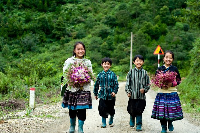 Sapa Villages Trekking and Homestay 2 Days/ 1 Night Package Tour: Best Selling - Meeting and Pickup
