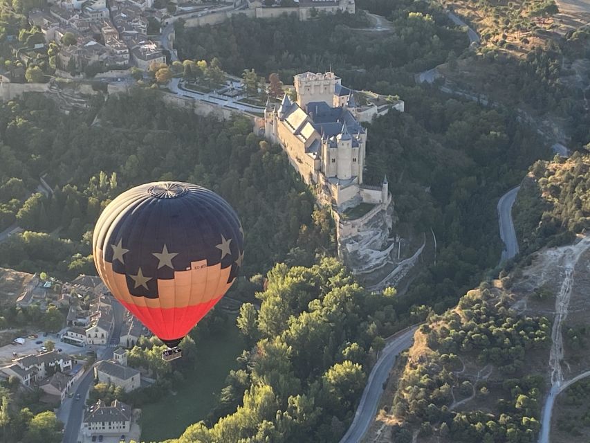 Segovia: Hot-Air Balloon Flight With Optional 3-Course Lunch - Participant Suitability and Reviews