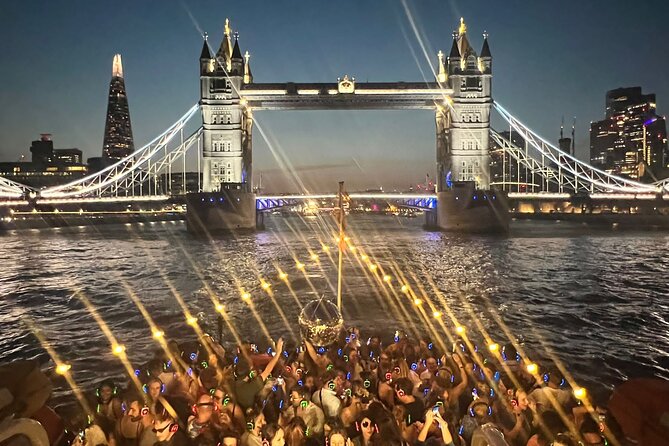 Silent Disco Thames Boat Party - Reviews and Tour Details