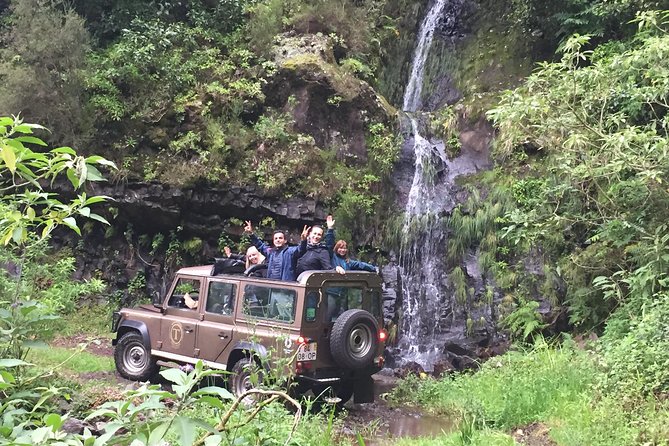 Skywalk, Madeira Wines Tasting and Vineyards 4x4 Experience - Additional Pickup and Drop-off Fees