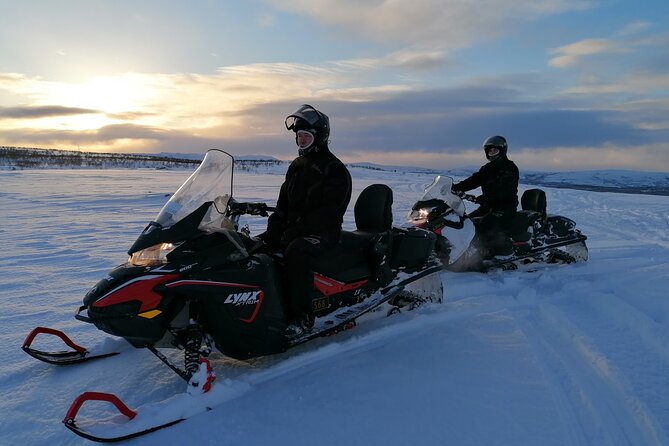 Snowmobile Safari in the Mountain Plateau of Finnmarksvidda - Exploring Finnmarksvidda