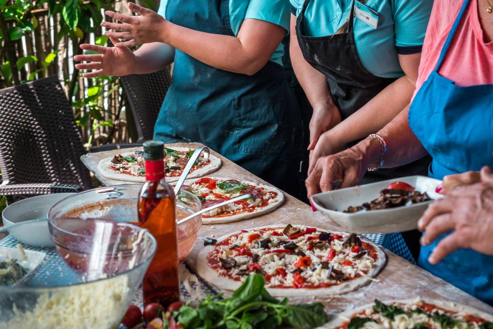 Sorrento: Pizza Making Class at Tirabusciò Cooking School - Recap