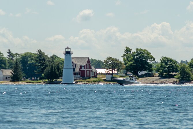 St Lawrence River - Rock Island Lighthouse on a Glass Bottom Boat Tour - Customer Reviews and Ratings
