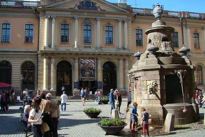 Stockholm Old Town and the Vasa Museum, a Small Group Walking Tour. - Duration and Group Size