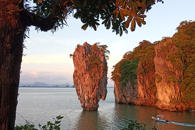 Sunset Boat Trip To Phang Nga Bay & James Bond - Phuket Sail Tour - Traveler Capacity