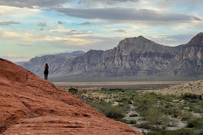 Sunset Hike and Photography Tour Near Red Rock With Optional 7 Magic Mountains - Photography Tips for Sunset Hikes