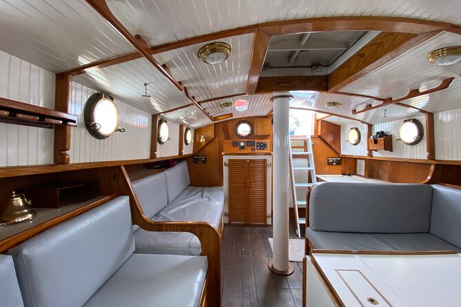 Sunset Sail From Traverse City With Food, Wine & Cocktails - Planning Your Sunset Sail