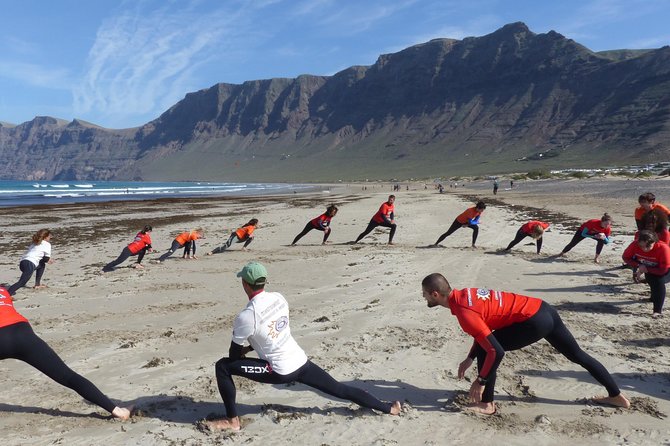 Surf Class in Famara 9:15-12:00 or 11:45-14:30 (2h Class) - Booking and Cancellation Policy