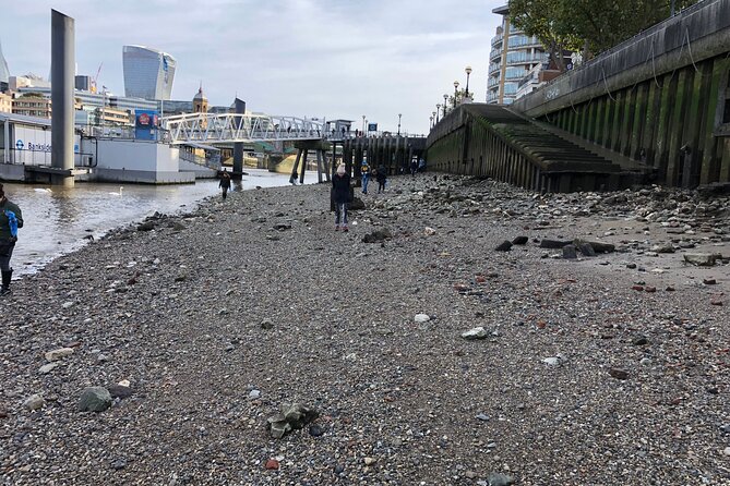 Thames Beachcombing - Recommended Attire