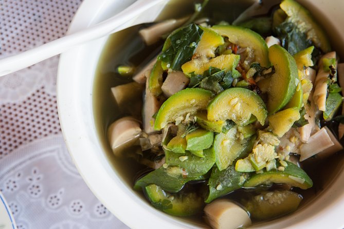 Traditional Market Tour and Private Laotian Cooking Class With a Local - Tips for Participants