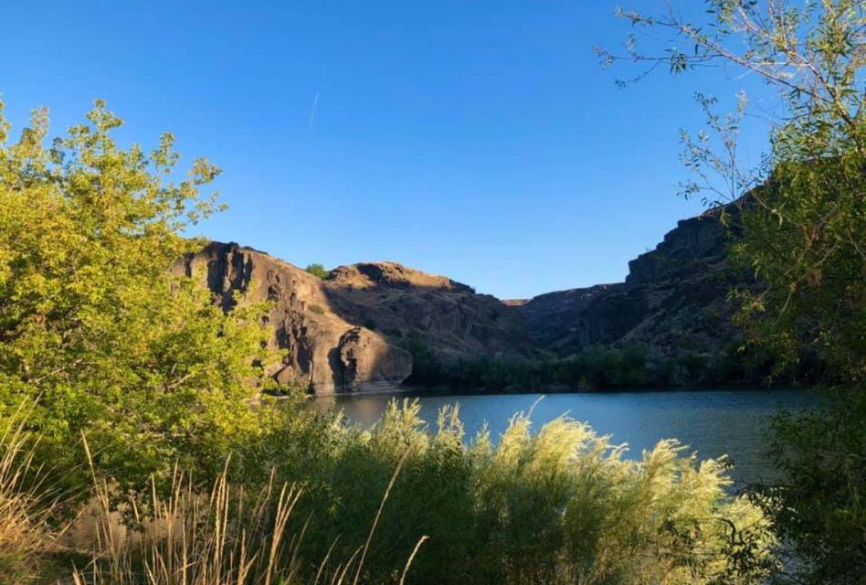 Twin Falls: Dierkes Lake Hike & Shoshone Falls Guided Tour - Restrictions and Limitations