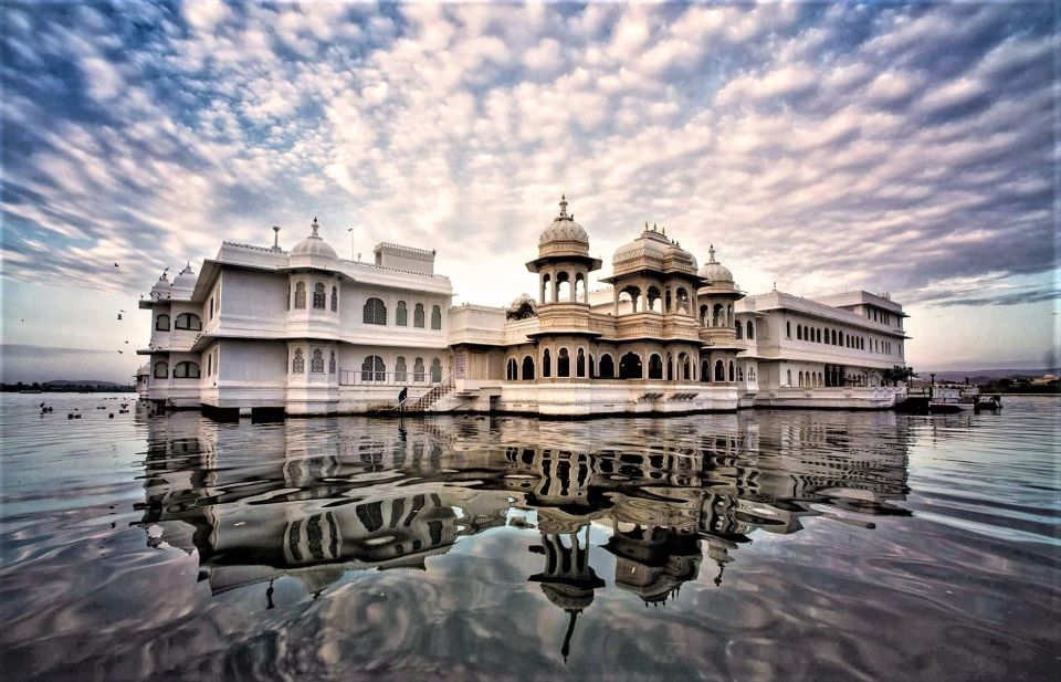 Udaipur: Private Guided Udaipur Sightseeing Tour - Booking Information