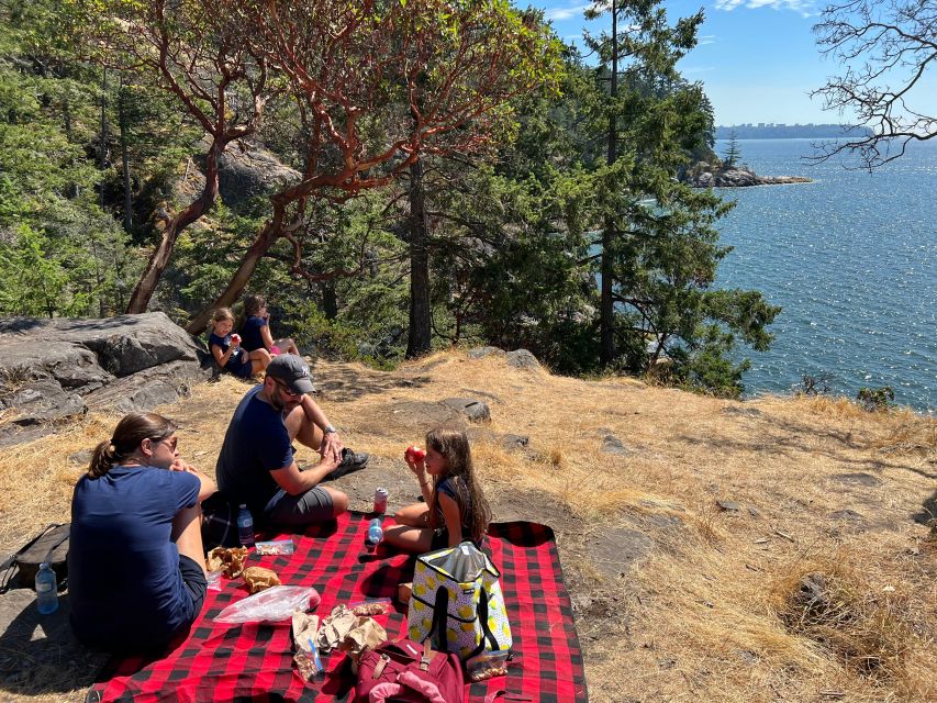 Vancouver: Lighthouse Park Hike - Whats Included in the Experience