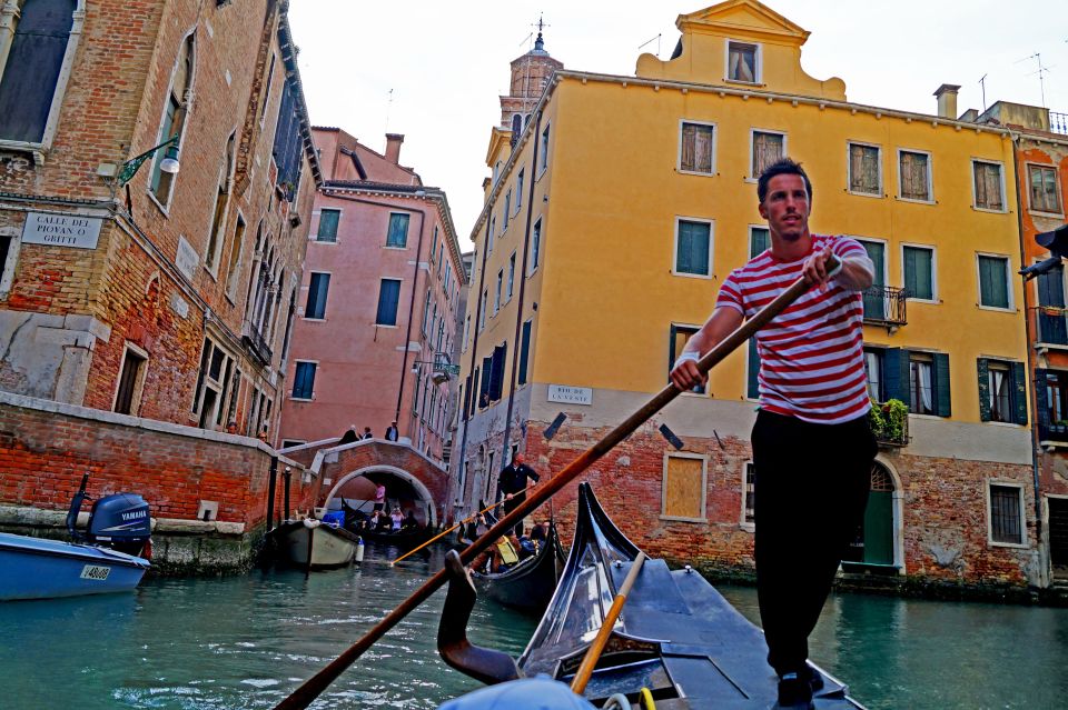 Venice: Romantic Sunset Shared Gondola Ride - Tips for an Unforgettable Experience