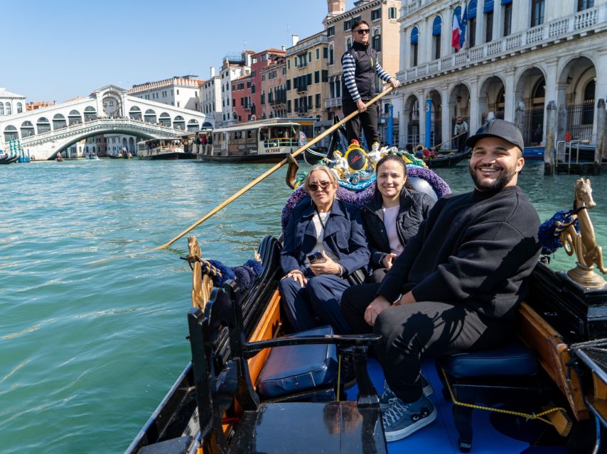 Venice: St. Marks, Doges Palace, Rialto, and Gondola Tour - Tips for a Great Experience