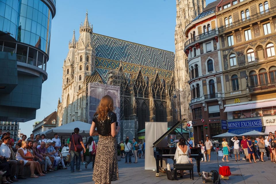 Vienna: Highlights Private Tour, Palaces & Sacher Cake - Accessibility and Group Experience