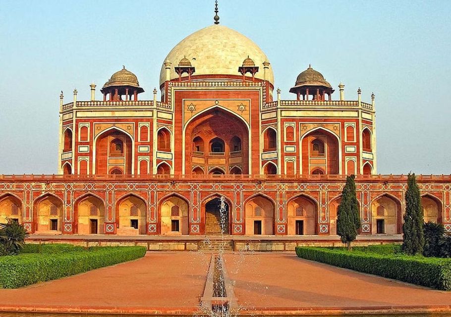 5-Day Tour of Delhi, Agra, Gwalior, Ochhaa, and Khajuraho - Transportation and Accommodation Details