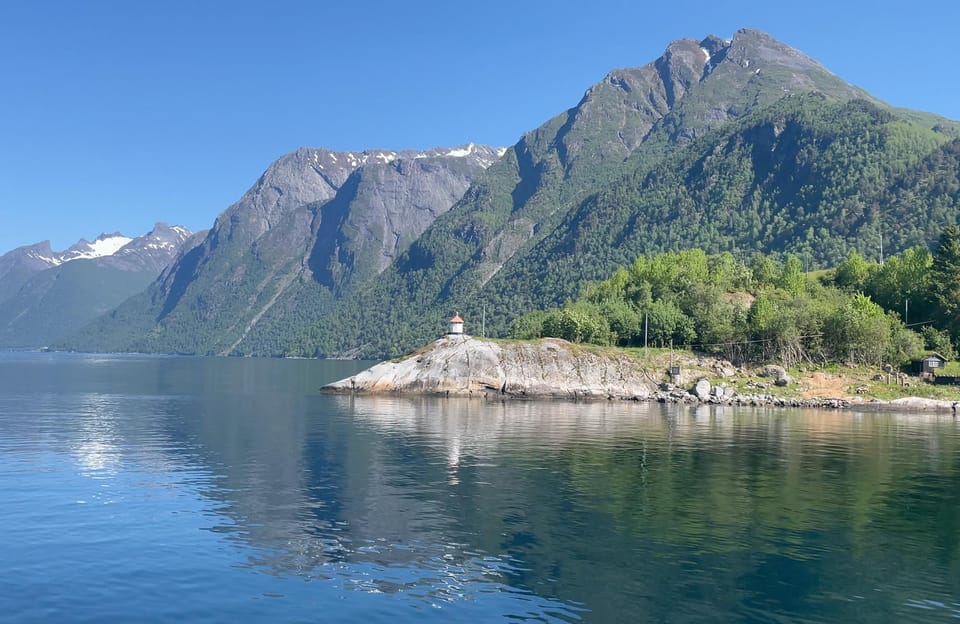 All About the Fjords, in One Tour by Boat & Bus From Ålesund - Customer Feedback and Ratings