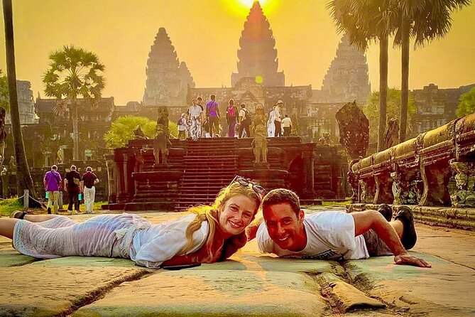 Angkor Wat Sunrise Tour With Small - Group and Guide Tours - Intimate Group Experience