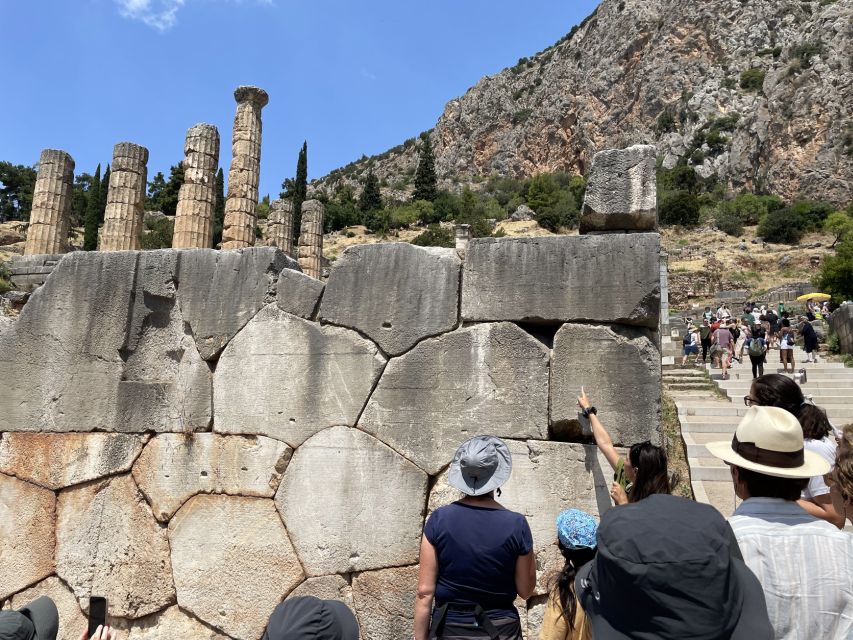 Athens: Delphi, Delphi Museum & Arachova Day Trip With Guide - Customer Ratings and Feedback