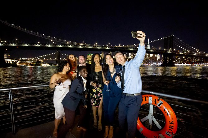 Bateaux New York Dinner Cruise - Booking and Cancellation Policies