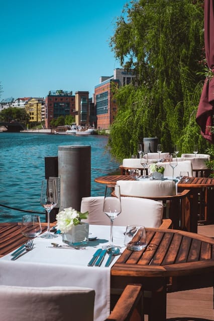 Berlin: Electric Yacht Cruise With 4-Course Dinner - Practical Tips