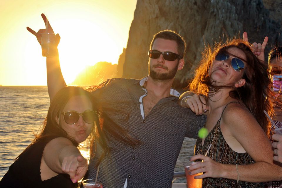 Cabo San Lucas: Sunset Party Cruise With Open Bar - Music and Dancing