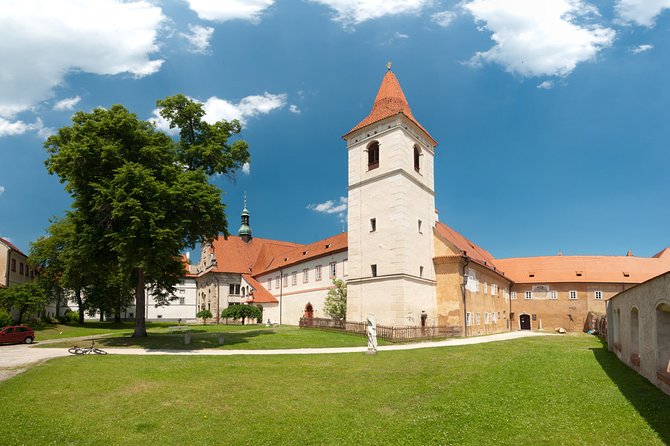 Český Krumlov Free Tour - Additional Details