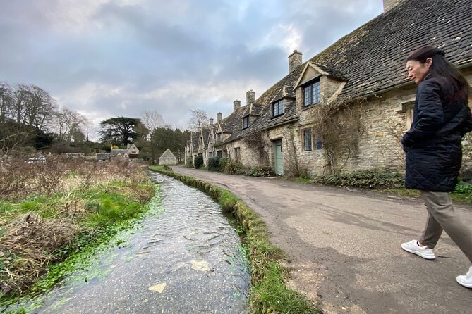 Cotswolds Tour From London With 2 Course Lunch - Transportation and Hotel Drop-off