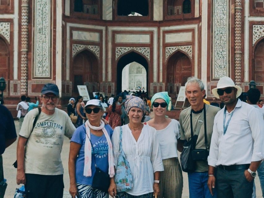 Delhi : Private Day Tour Of Agra All Inclusive - Local Cuisine Experience