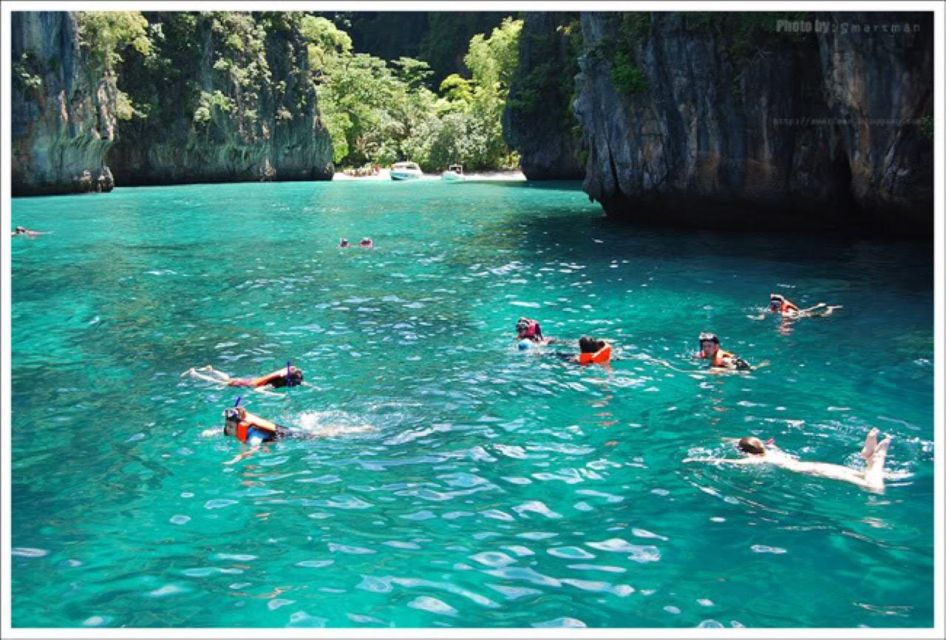 From Ao Nang:Phi Phi Islands Day To by Private Speed Boat - Park Fees and Meals