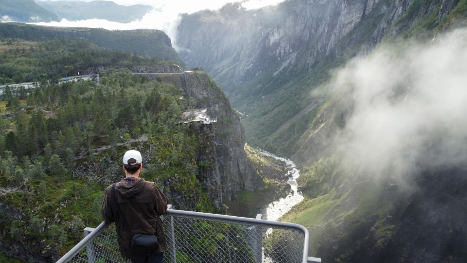 From Eidfjord: Vøringfossen Waterfall Nature Tour With Guide - Tips for a Great Tour