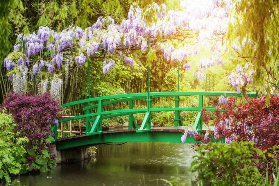 From Paris: Giverny and Versailles Palace Guided Day Trip - Booking and Cancellation Policy