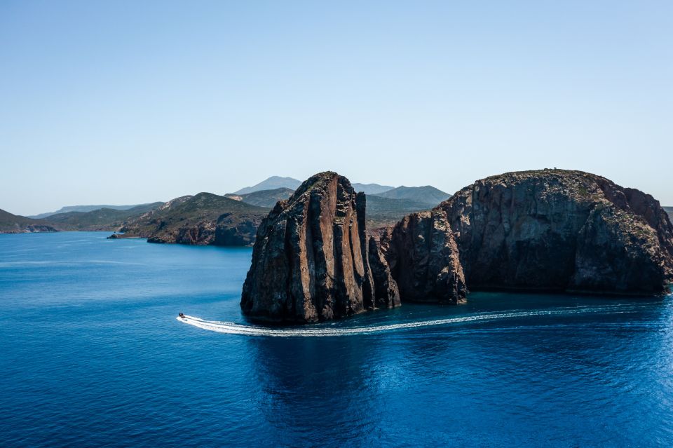 From Pollonia: Kimolos, Poliegos, & Milos Private Boat Tour - Scenic Views and Photography