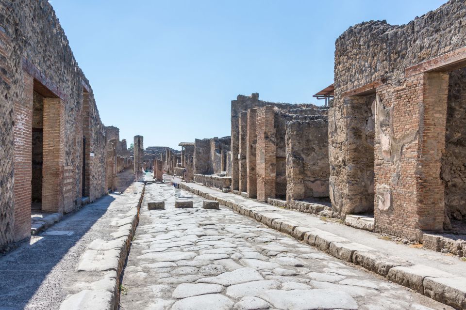 From Rome: Private Day Tour of Pompeii & Amalfi Coast - Important Considerations