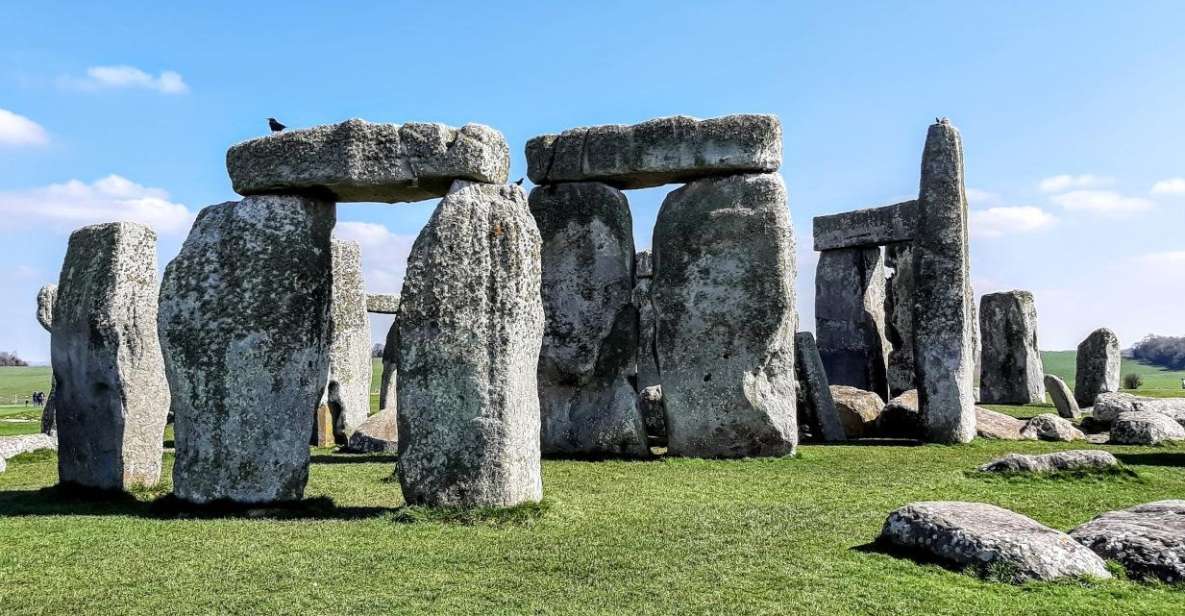 From Stratford-on-Avon/Moreton-in-Marsh: Bath & Stonehenge