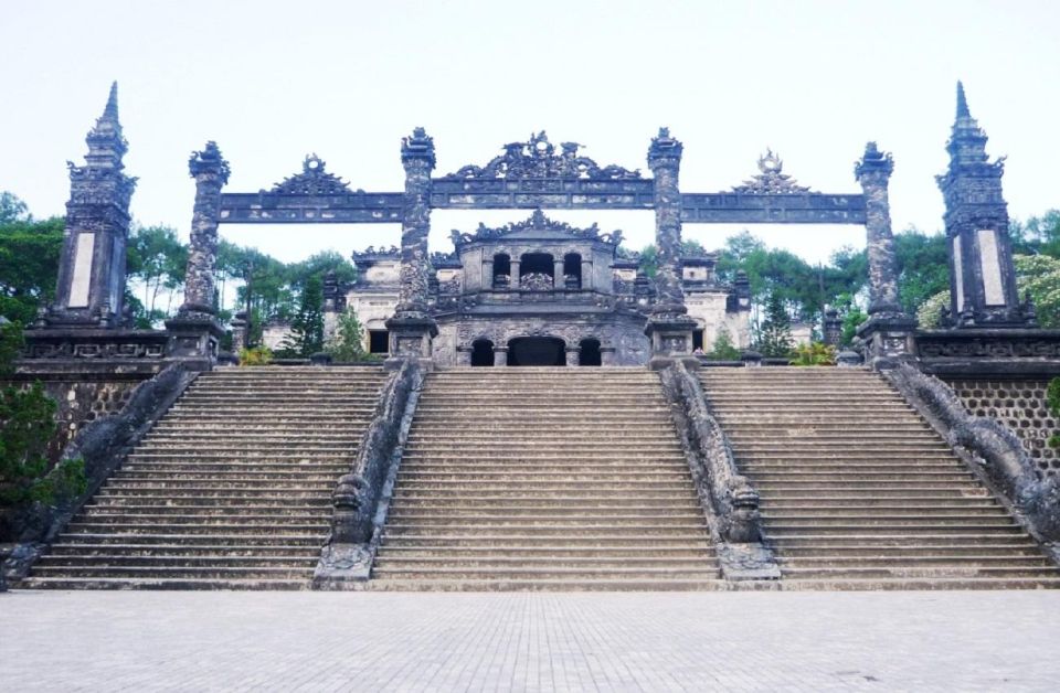 Hue: Private Dragon Boat, Thien Mu Pagoda, & Royal Tomb Tour - Booking Information