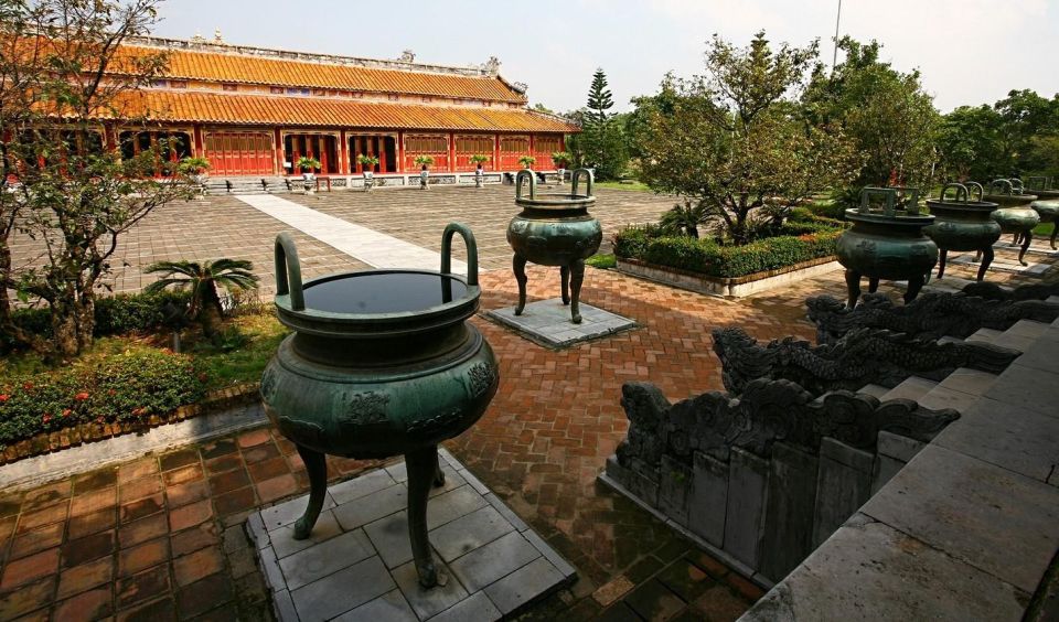 Hue Walking Tour to Imperial Citadel and Forbidden City - Tips for Travelers