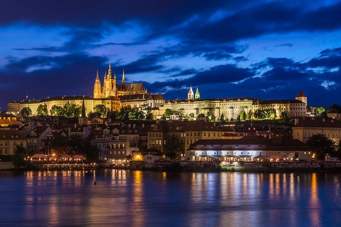 Johnnys Prague Photography Tour - Booking and Cancellation Policy