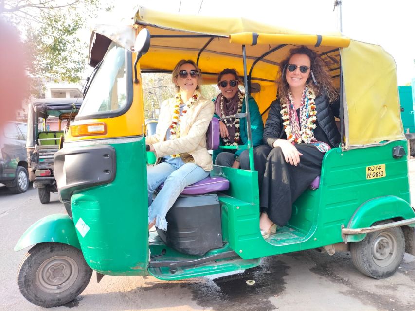 Joyful Private Full Day Tour of Pink City Jaipur By Tuktuk - Local Culture and Etiquette