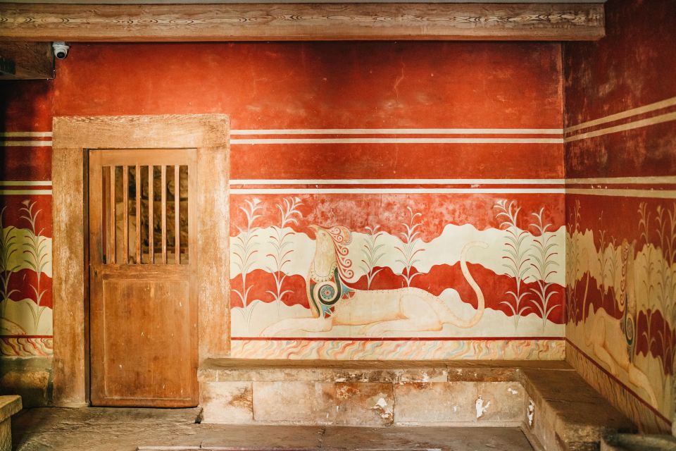 Knossos: Knossos Palace Skip-the-Line Guided Walking Tour - Skip-the-Line Guided Tour