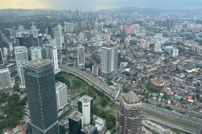 Kuala Lumpur City Tour With Petronas Twin Tower Admission Ticket - Additional Attractions to Explore