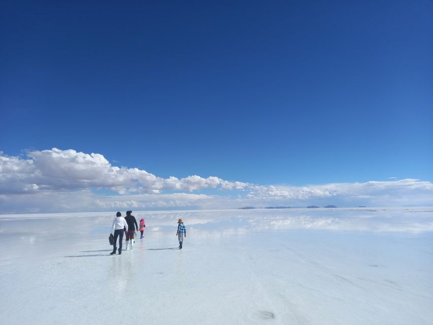 La Paz: 4-Day Uyuni & Colored Lagoons With Flight and Hotel - Booking Information