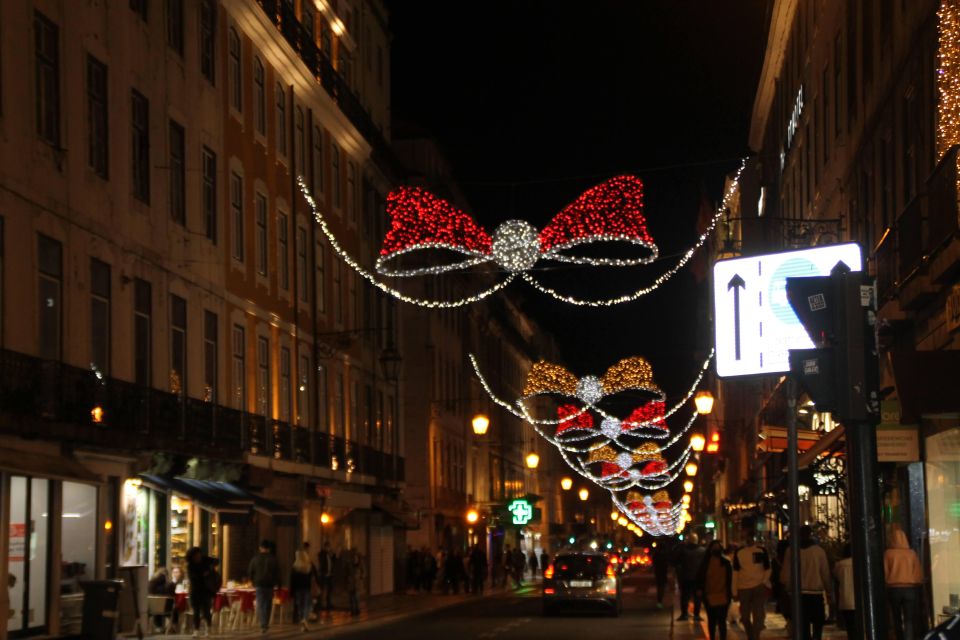 Lisbon's Christmas Lights Tour 2H - Restrictions